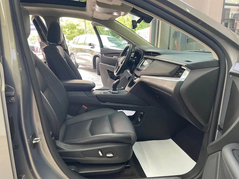 Cadillac XT5 — фото 11