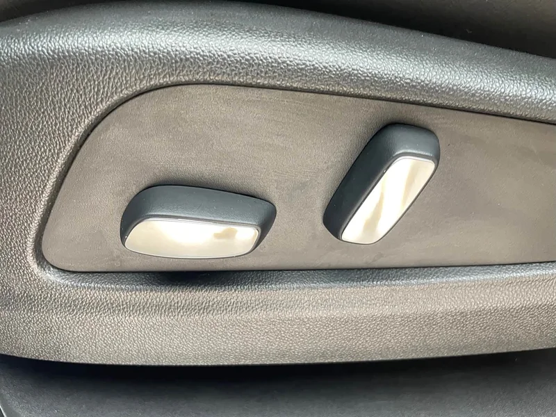 Cadillac XT5 — фото 23