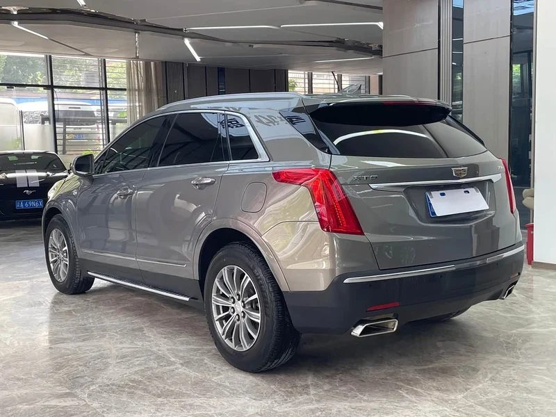 Cadillac XT5 — фото 5