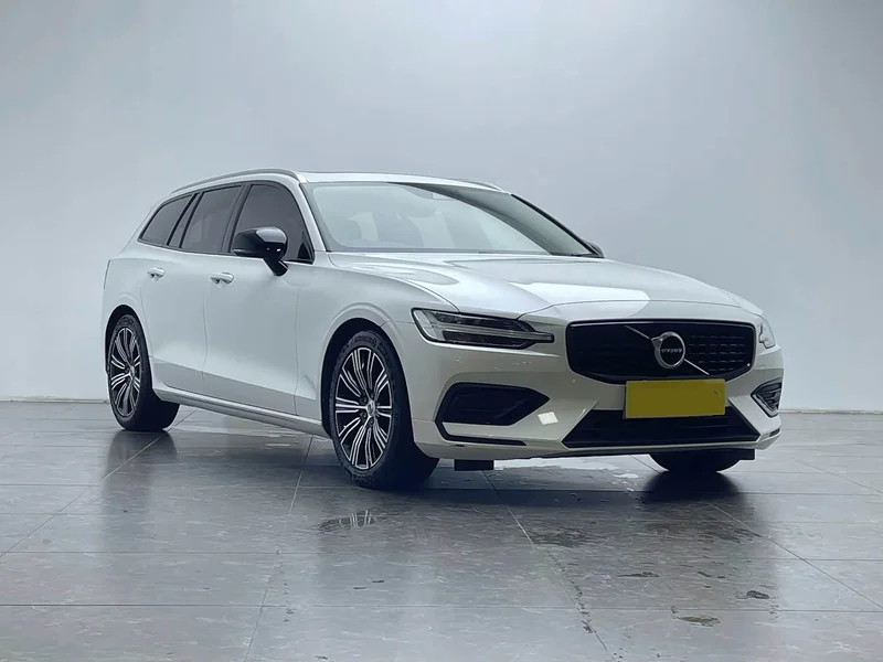 Volvo V60 — фото 20