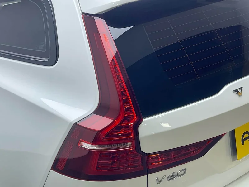 Volvo V60 — фото 10