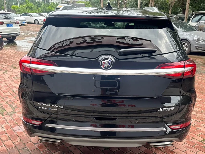 Buick Enclave — фото 4