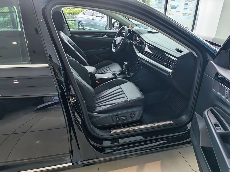 Volkswagen Passat — фото 8