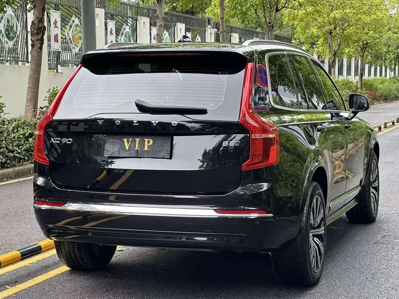 Volvo XC90 — фото 7