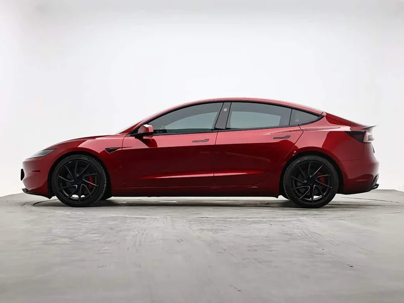 Tesla Model 3 — фото 5