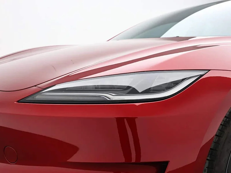 Tesla Model 3 — фото 10