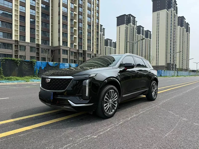 Cadillac XT5 — фото 1