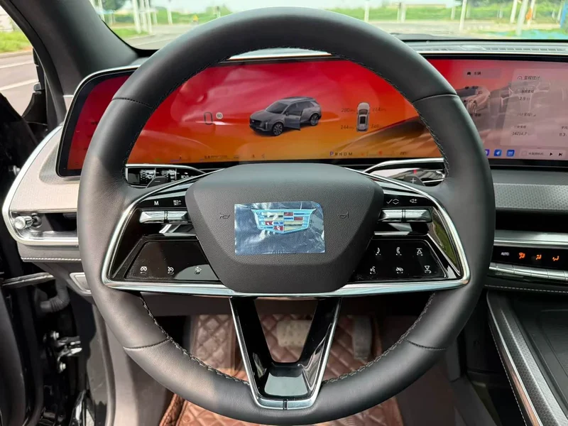 Cadillac XT5 — фото 5