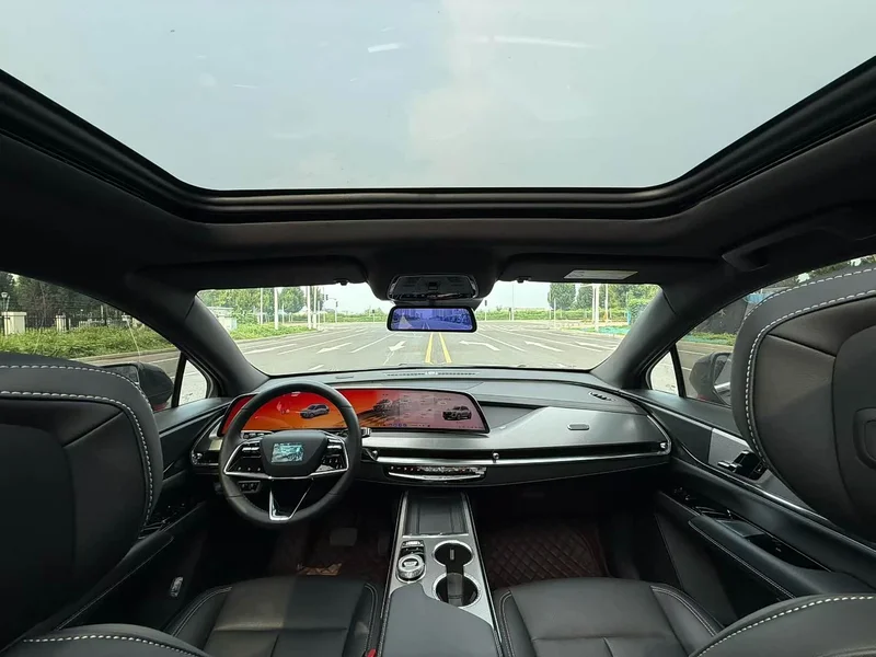 Cadillac XT5 — фото 7