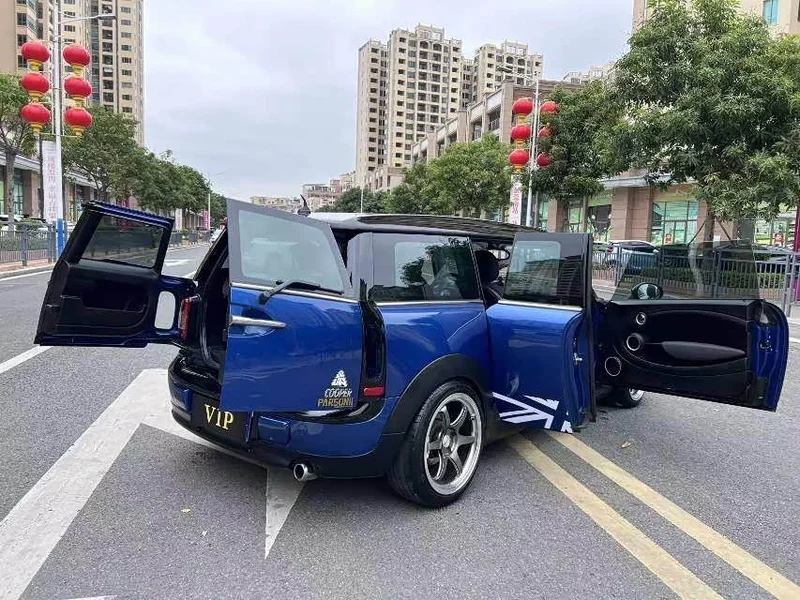 MINI CLUBMAN — фото 23