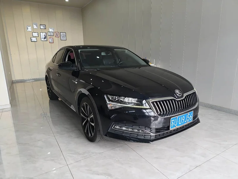 Skoda Superb — фото 3