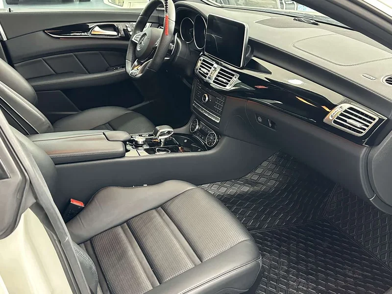 Mercedes-Benz CLS AMG — фото 12