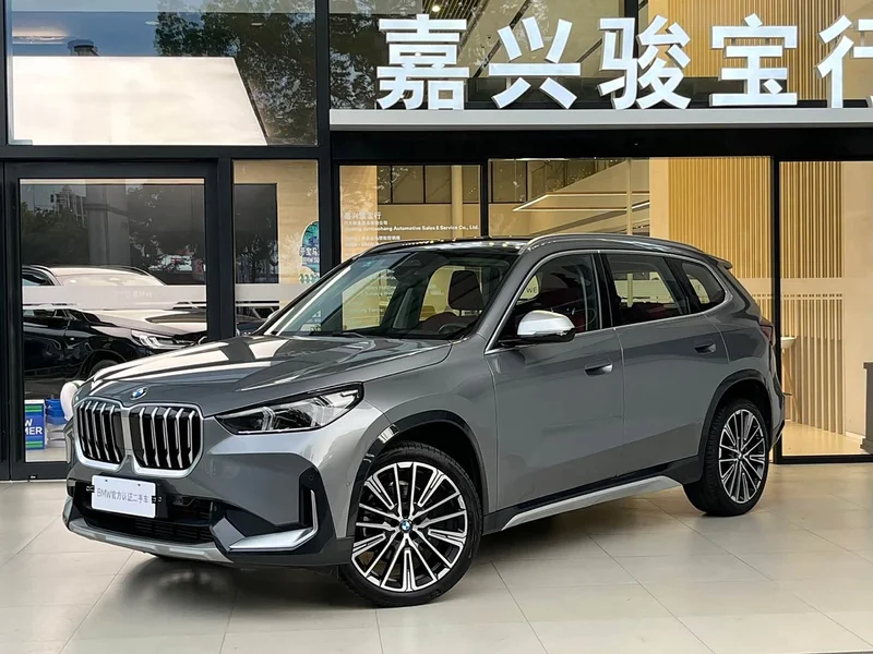 BMW X1 — фото 1