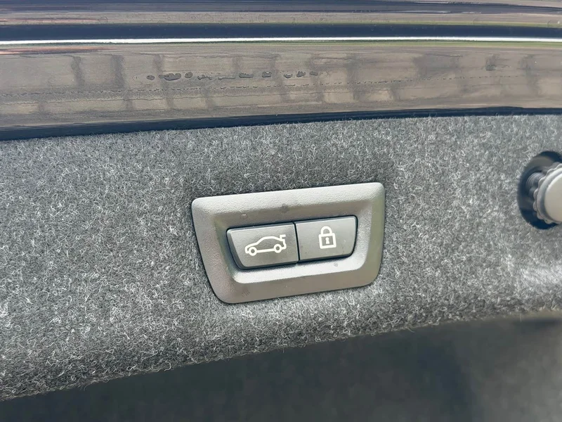 BMW 5-Series — фото 19