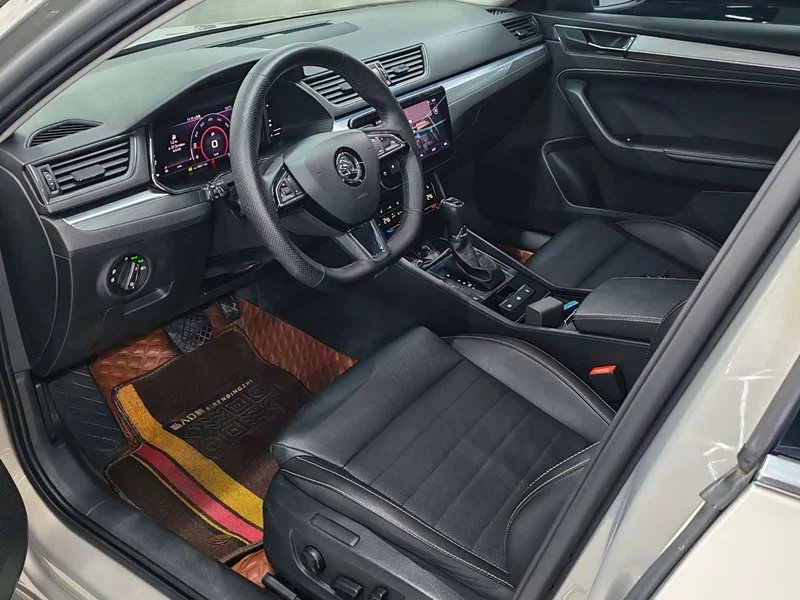 Skoda Superb — фото 6