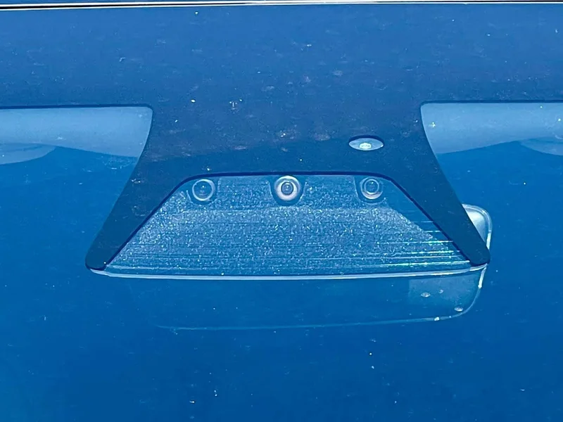 Tesla Model 3 — фото 11