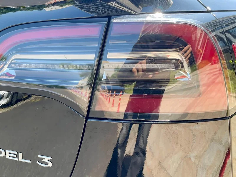 Tesla Model 3 — фото 23