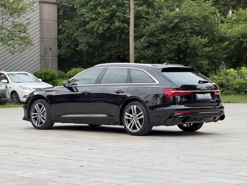 Audi A6 — фото 7