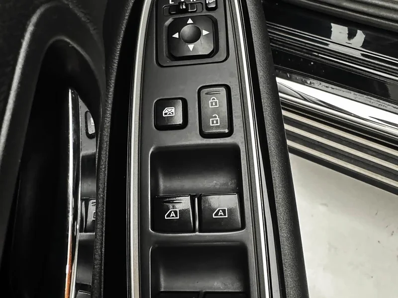Mitsubishi Outlander — фото 18