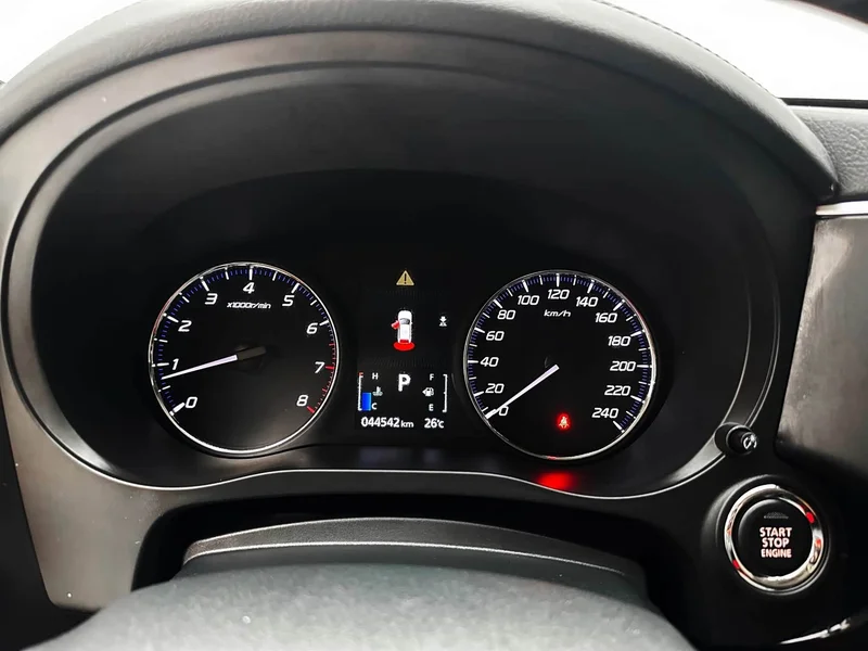 Mitsubishi Outlander — фото 10