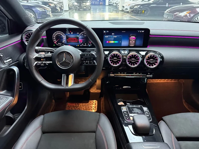 Mercedes-Benz A-Class — фото 11