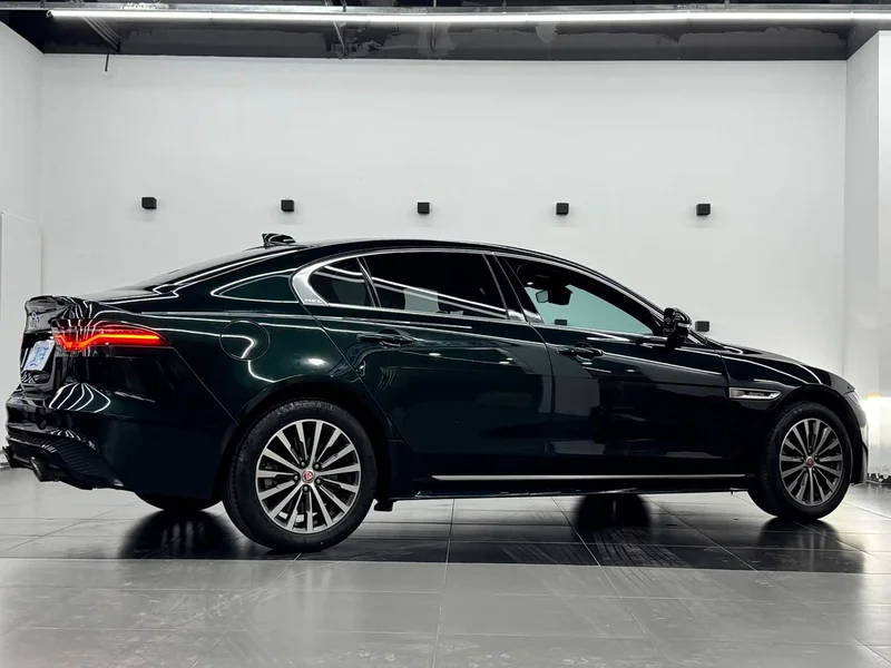 Jaguar XEL — фото 15