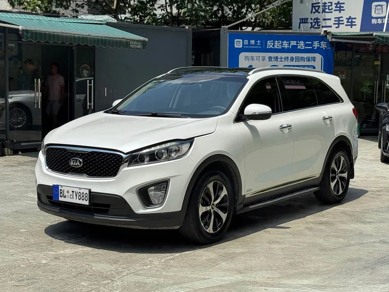 Kia Sorento — фото 1