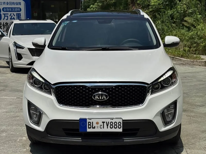 Kia Sorento — фото 2