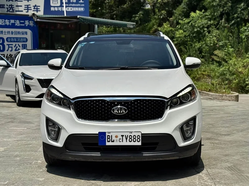 Kia Sorento — фото 3