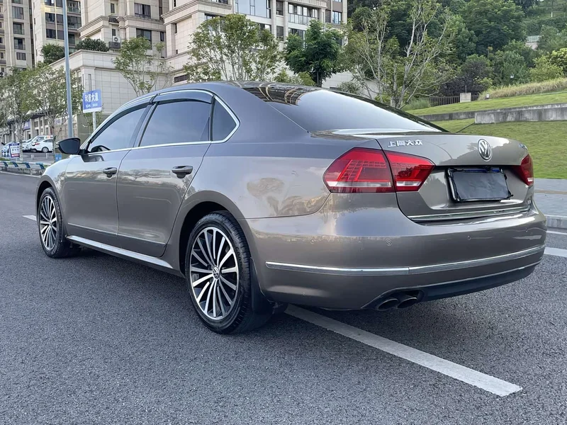 Volkswagen Passat — фото 3