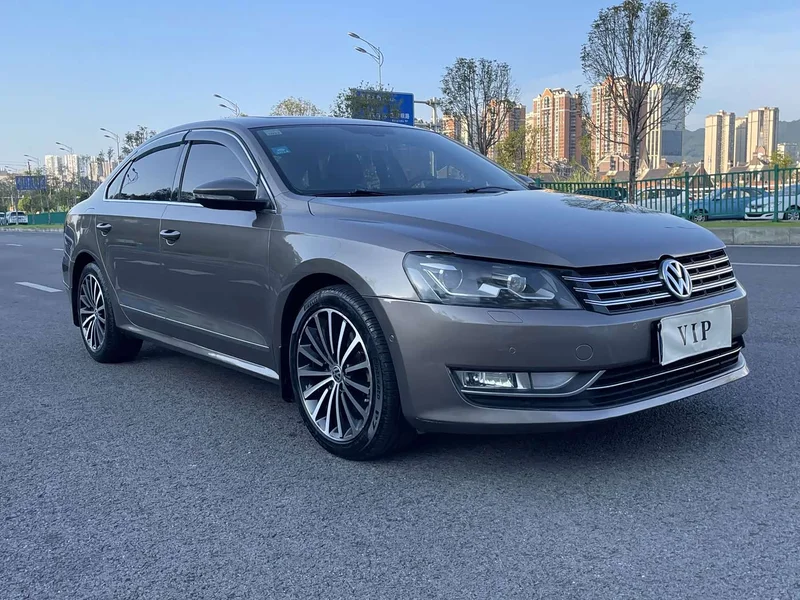 Volkswagen Passat — фото 8