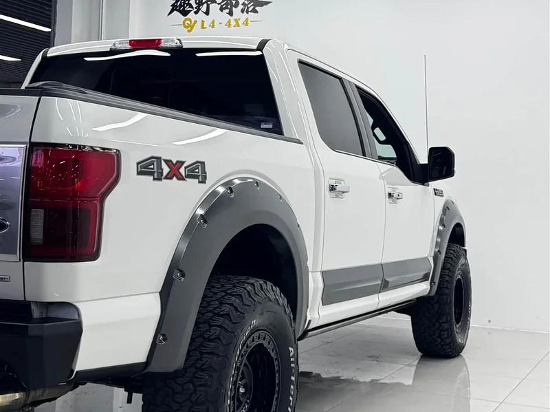 Ford F-150 Raptor — фото 15