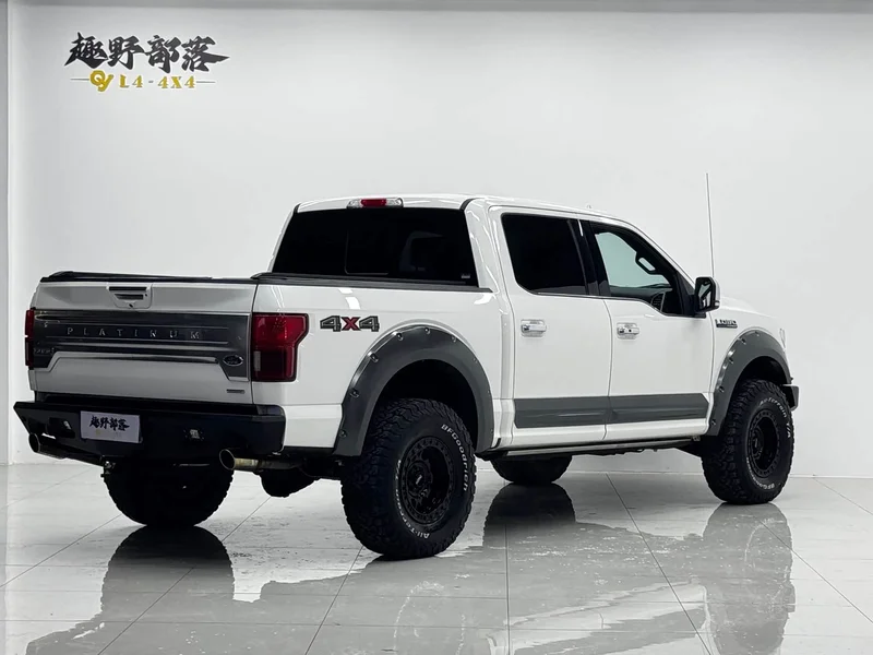 Ford F-150 Raptor — фото 16