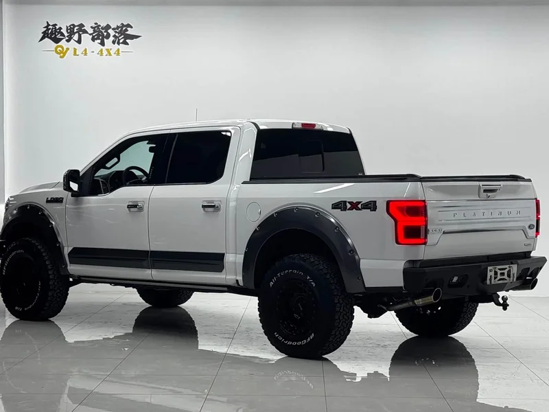 Ford F-150 Raptor — фото 18