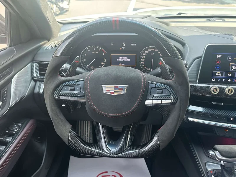 Cadillac CT4 — фото 9