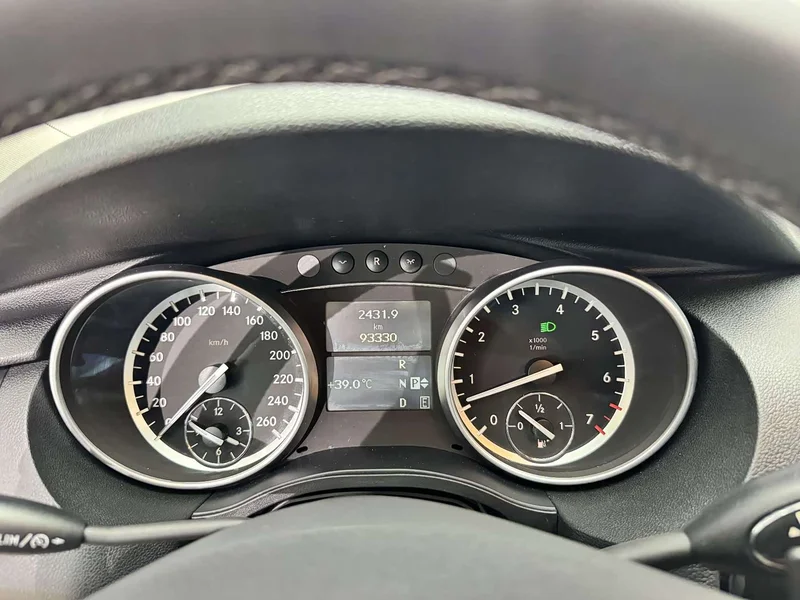 Mercedes-Benz R-Class — фото 13