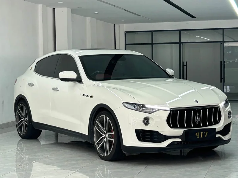 Maserati Levante — фото 3