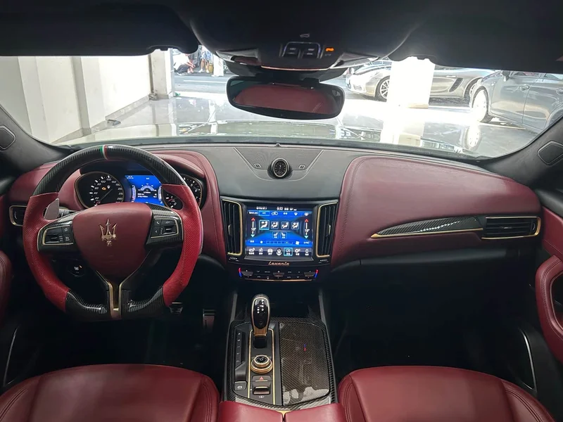 Maserati Levante — фото 5