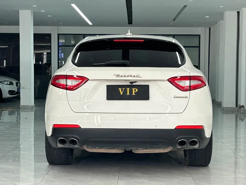 Maserati Levante — фото 8