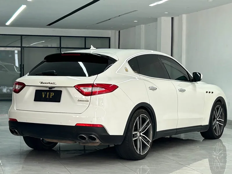 Maserati Levante — фото 9