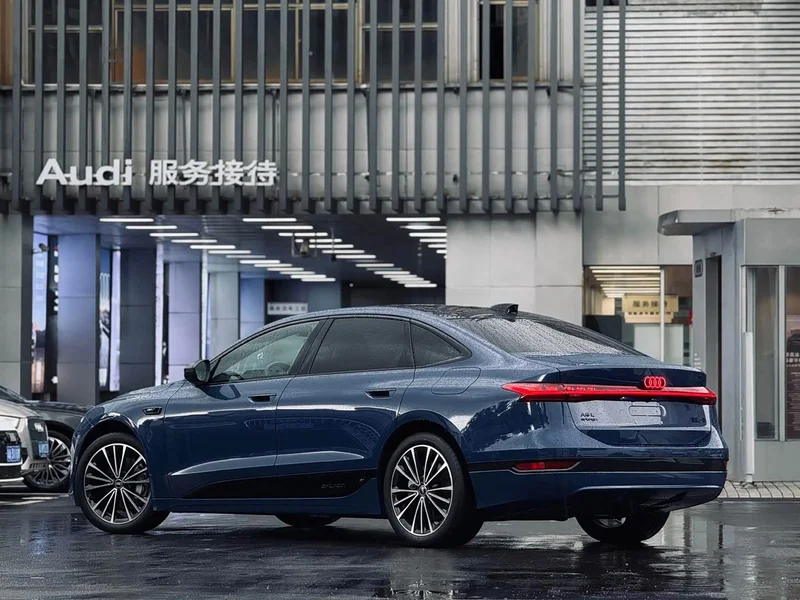 Audi A6L — фото 16