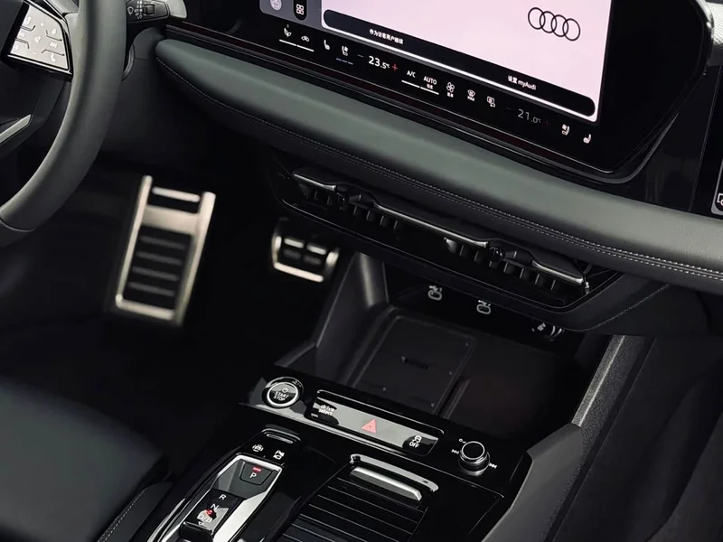 Audi A6L — фото 7
