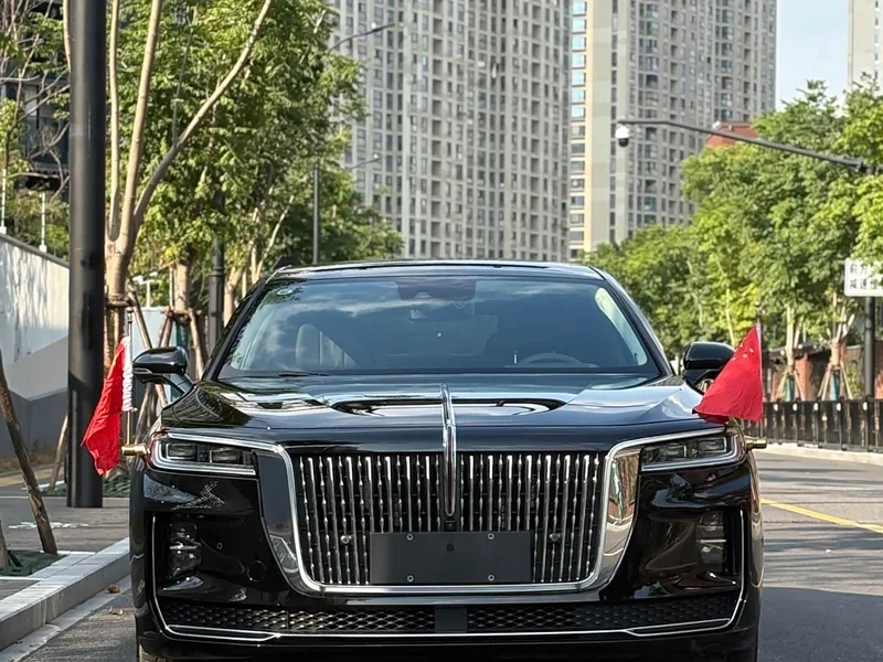 Hongqi H9 — фото 2
