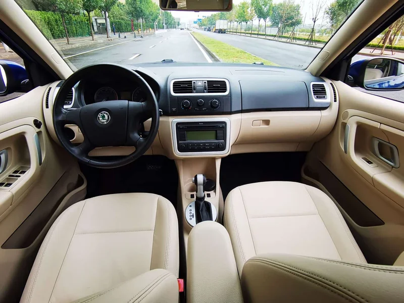 Skoda Citigo — фото 11