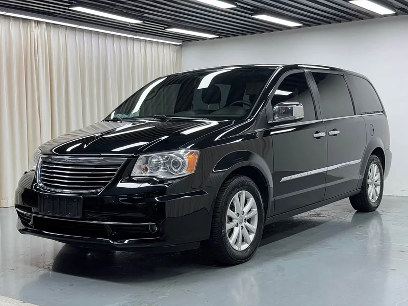 Jeep Grand Voyager (Imported) — фото 1
