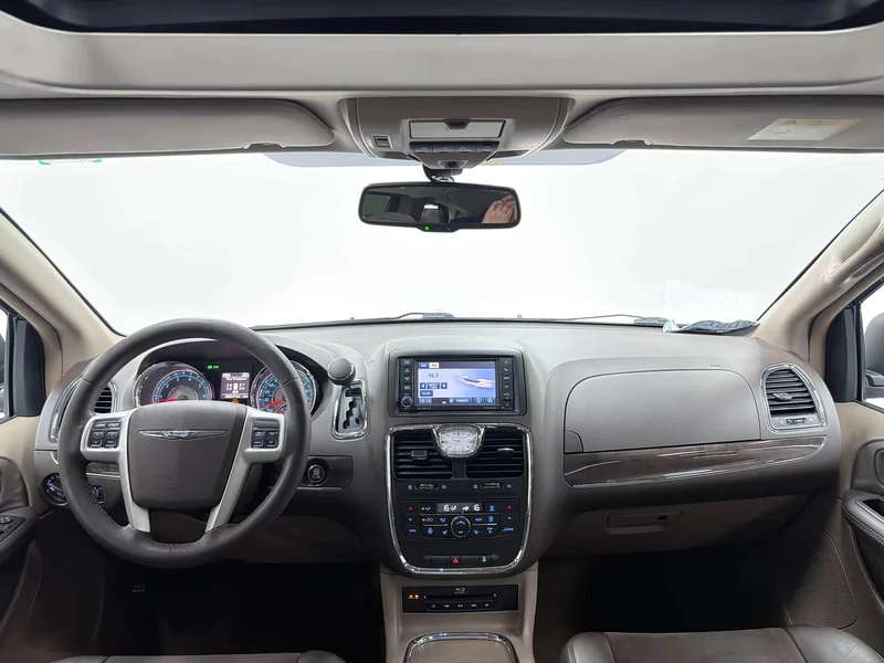 Jeep Grand Voyager (Imported) — фото 12