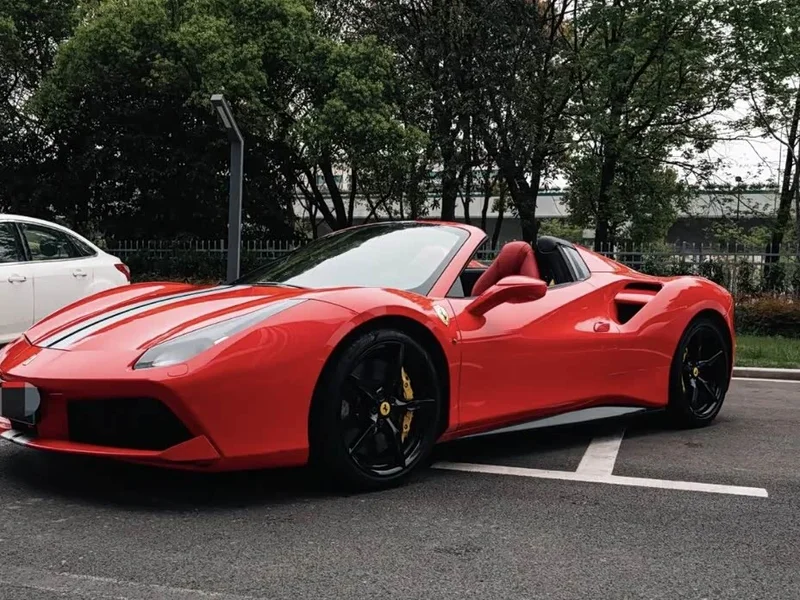 Ferrari 488 — фото 1