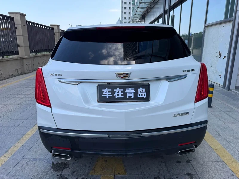 Cadillac XT5 — фото 13
