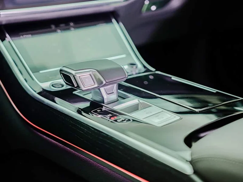 Audi A8 — фото 14