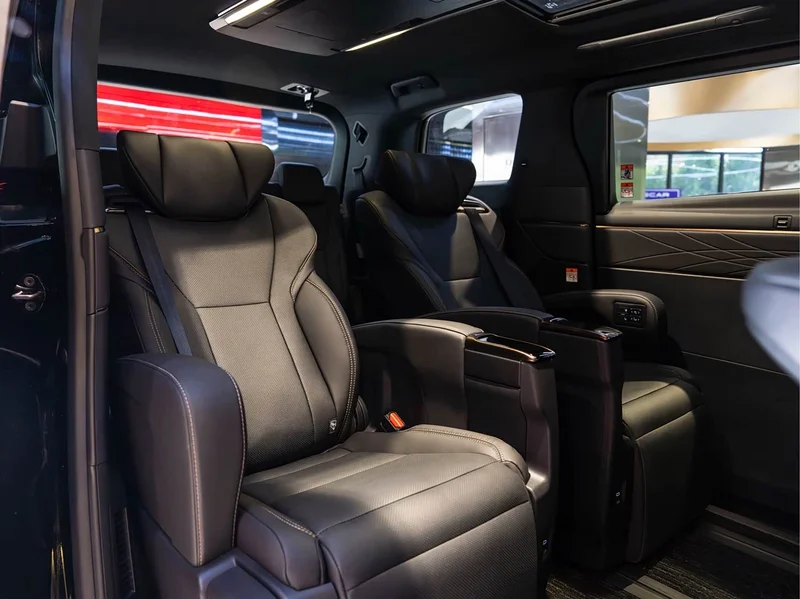 Toyota Alphard — фото 26